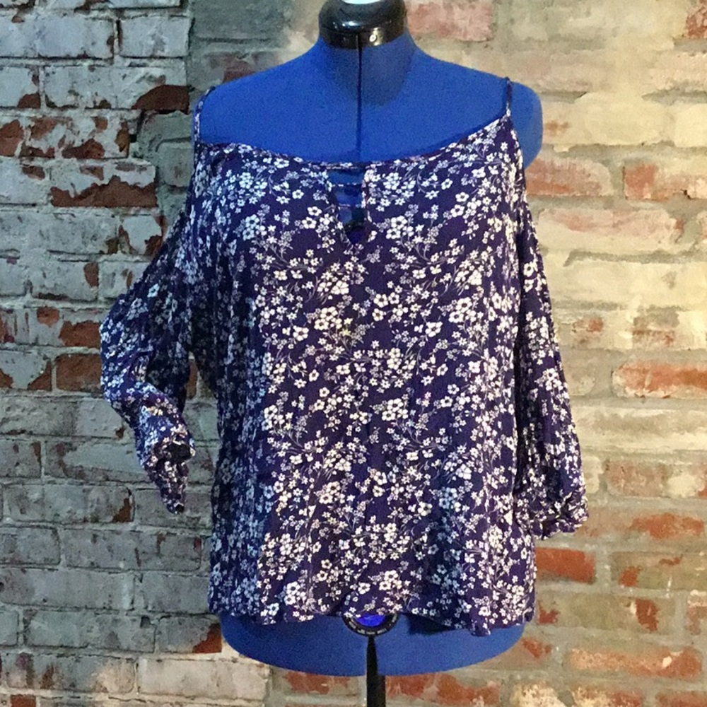 Floral cold shoulder top